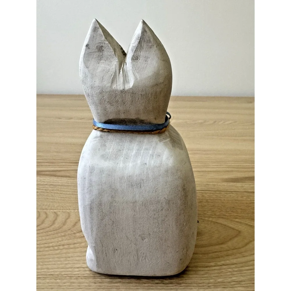 Vintage 1991 Signed Folk Art Hand Carved Wooden Cat Figurine Blue Green‎ Eyes